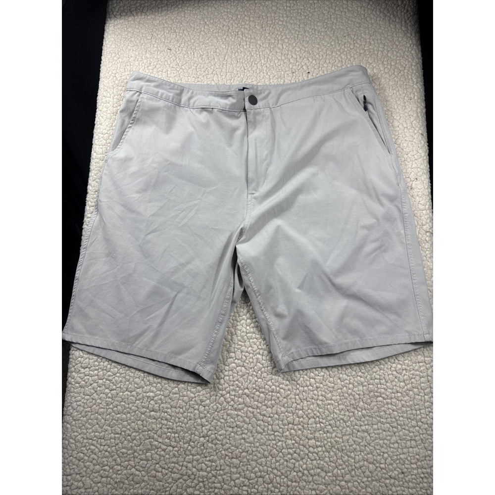 Mens Johnnie-O Poly Cotton Blend Chino Shorts Flat Front Sz 35 Light Gray